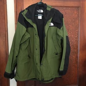 Men’s North Face ski jacket